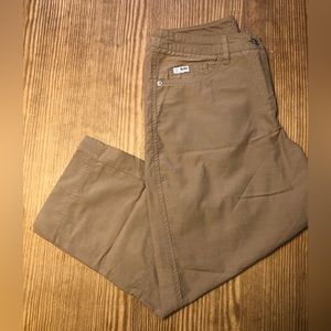 Lole ladies sz 8 crop pants. Very good condition.